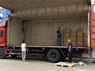 10000бр ремъци за завързване на мотоциклет, изпратени до Канада